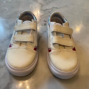 8.5T Vans shimmer flame sneakers (NEW)